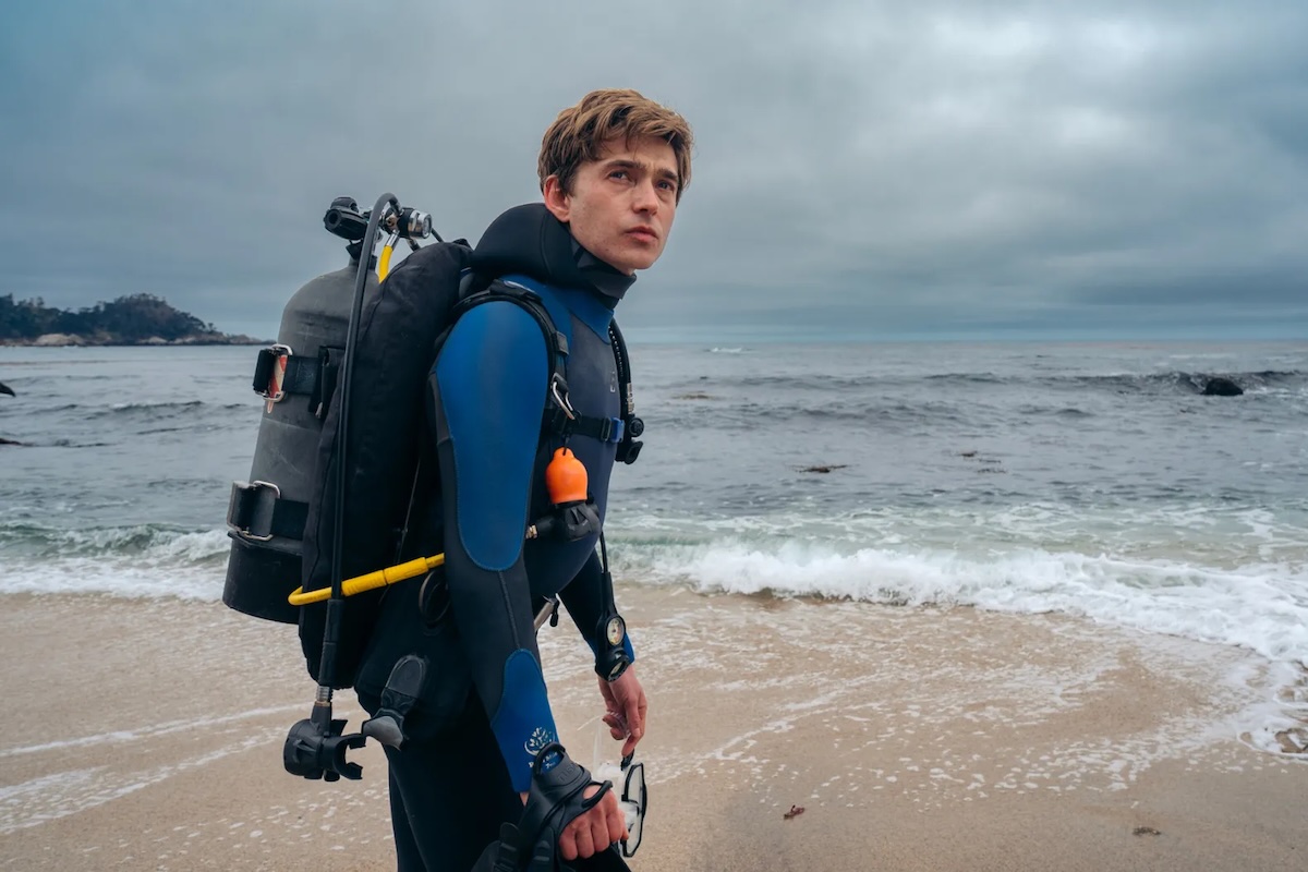 Austin Abrams è l’uomo (qualunque) del momento
